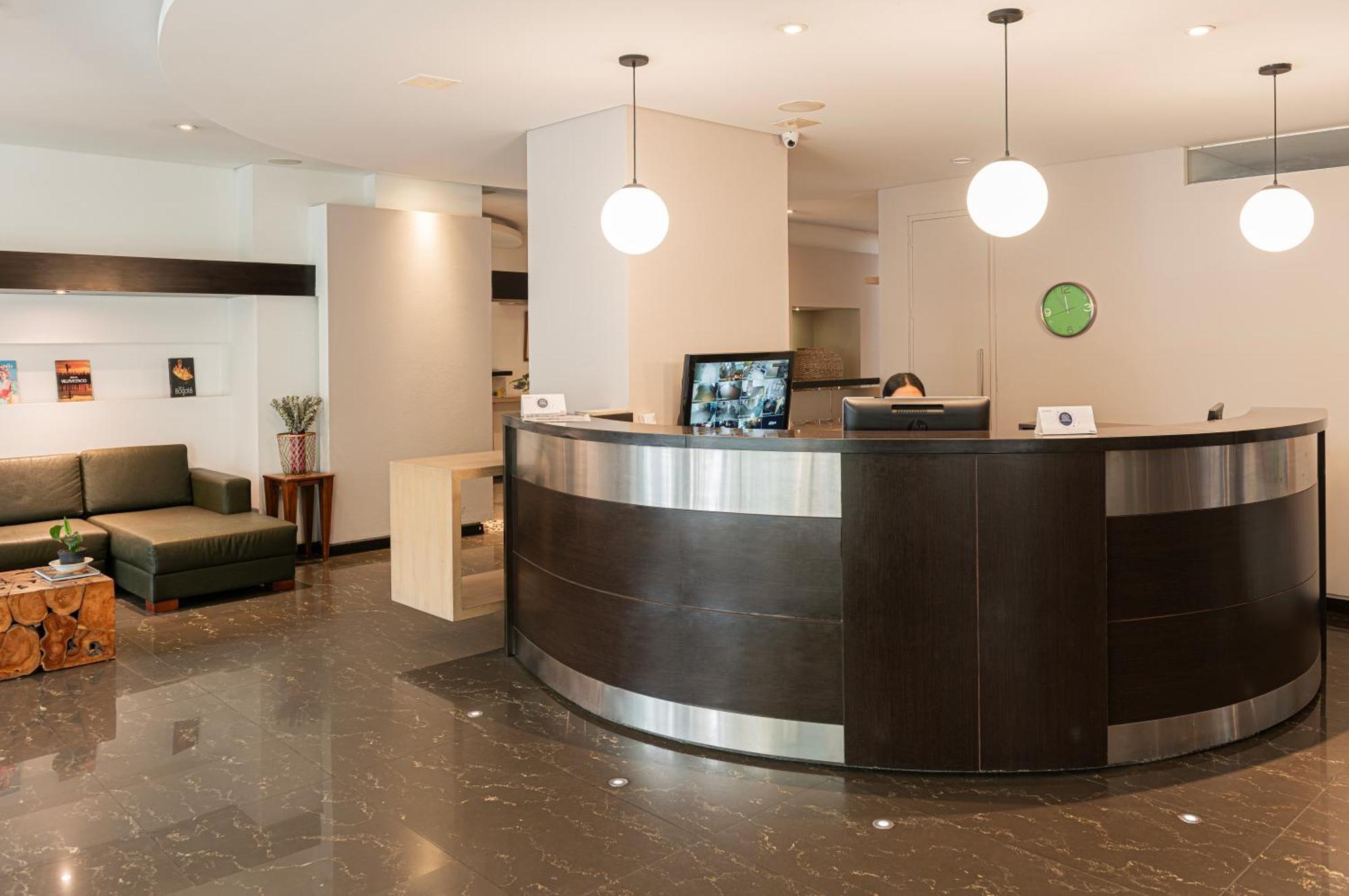Viaggio Nueve Trez City Suites Bogotá Exterior foto